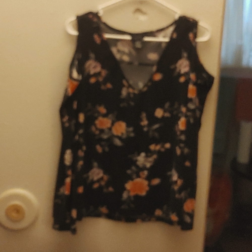 Cold shoulder top